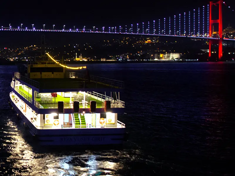 Bosphorus Dinner Cruise & Traditional Turkish Show